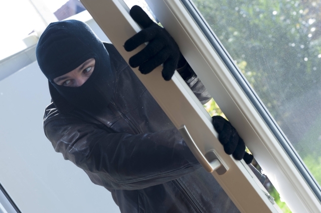 Mříže v oknech jsou minulostí! Ochranou moderních domácností jsou elektronické systémy!