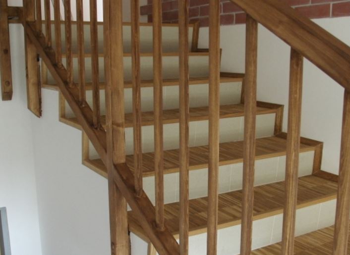 Masivní dřevěné podlahy lze imitovat, ale nikdy ne nahradit!