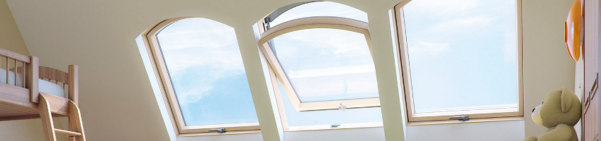 Vysoce kvalitní střešní okna s prémií až 9 000 Kč? To je podzimní akce Fakro!