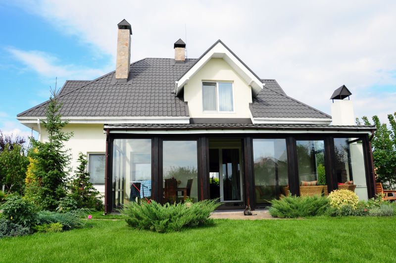 Profesionální odstranění, čištění malty a stavebních nečistot z oken po stavbě