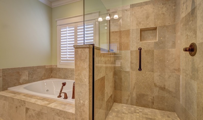 Jaké nářadí je v současnosti pro obkladače nezbytné?