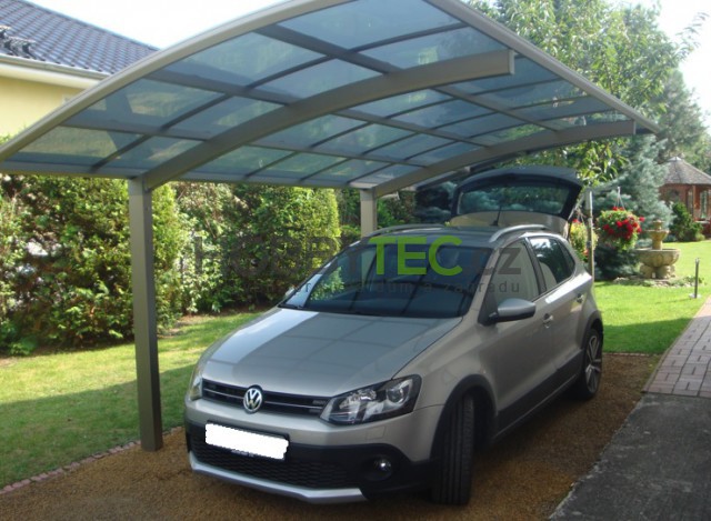 Přístřešek na auto aneb bez garáže se objedete