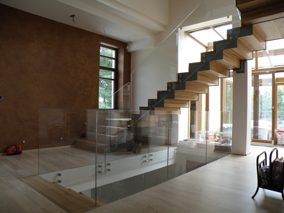 Kdo by to řekl, že se sklo dostane i k nám domů