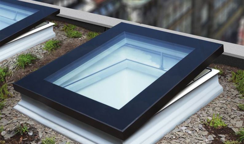 Senamte se. Okna do plochých střech Fakro!