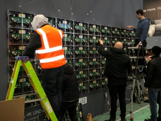 Screen Innovations představuje projekční plátna Slate XL, která mohou být až 50 metrů široká, bez jediného švu a v maximální kvalitě