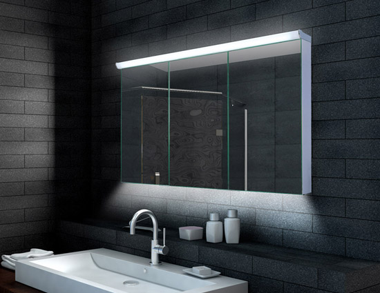 Zrcadlové skříňky v koupelně ušetří místo, a ještě prosvětlí prostor