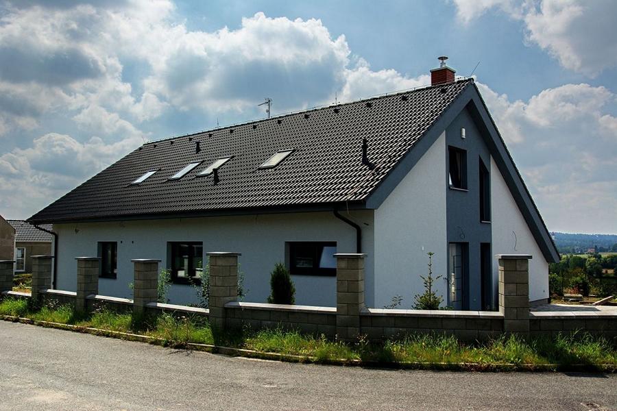 Barevná škála VEKA SPECTRAL se rozrůstá