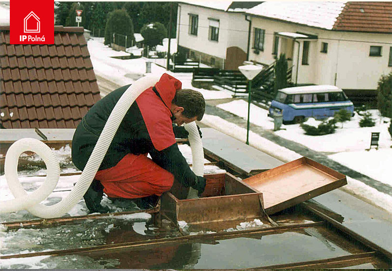 Chcete zateplovat plochou střechu?