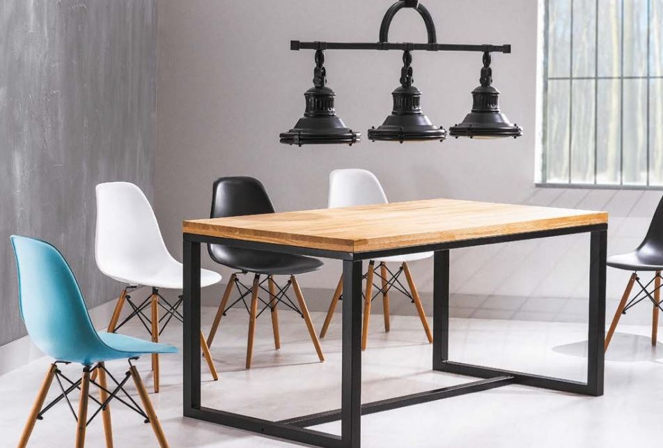 Doma je tam, kde se společně stoluje