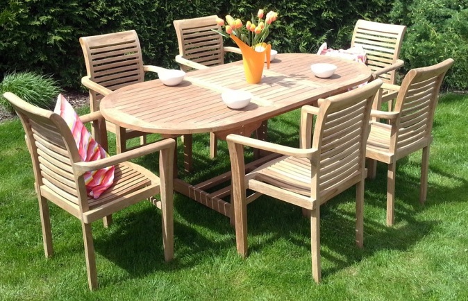 Podle čeho si letos vyberete zahradní nábytek?