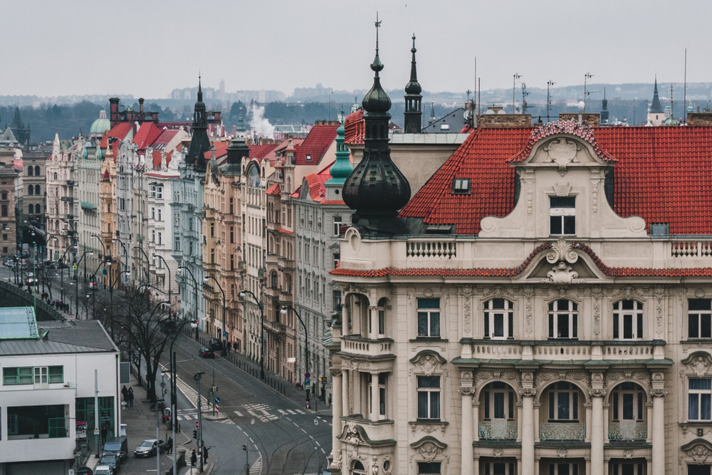 S investicí do nemovitostí není třeba vyčkávat, realitní trh pokles cen nečeká