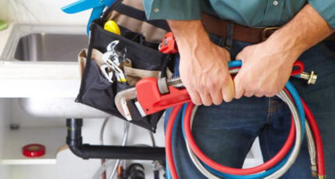 Každé čištění odpadů zvládne i instalatér Praha