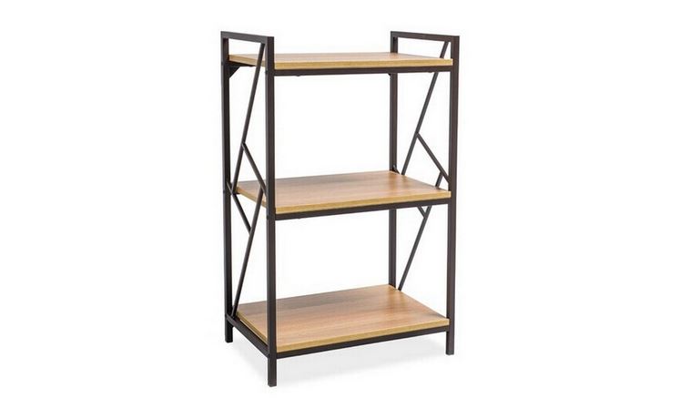 Místo i přehled ve sklepě díky policovým regálům