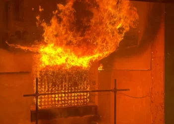 Víte, jaké jsou přednosti balkonů s funkcí protipožárního pásu?