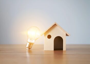 Kolik elektřiny doma spotřebujete zbytečně? A jak to změnit?