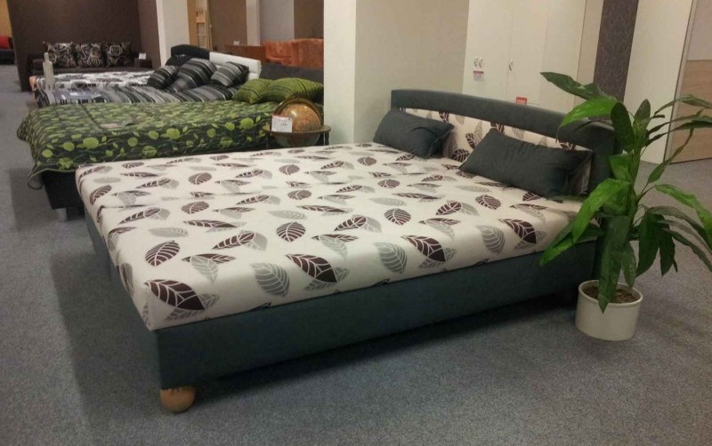 Pořiďte si kvalitní postel, která nezatíží Vaši kapsu